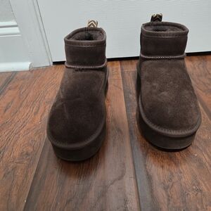 BearPaw Women's Brown Suede Ankle Boots